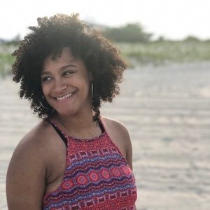 Meet your Posher, Chloe